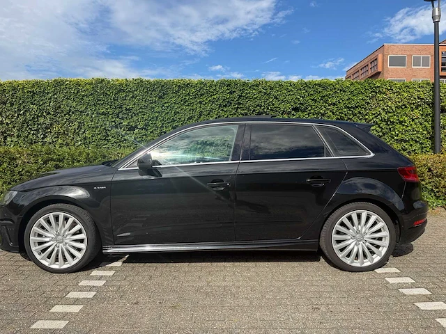 Audi a3 sportback 1.4 e-tron amb. pl+ *, kk-588-x - afbeelding 3 van  31