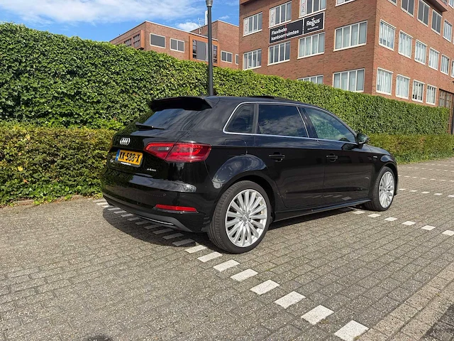 Audi a3 sportback 1.4 e-tron amb. pl+ *, kk-588-x - afbeelding 4 van  31