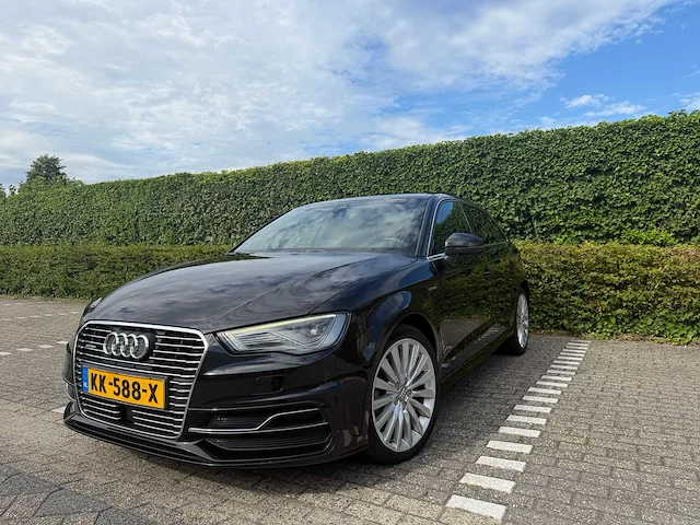 Audi a3 sportback 1.4 e-tron amb. pl+ *, kk-588-x - afbeelding 1 van  31