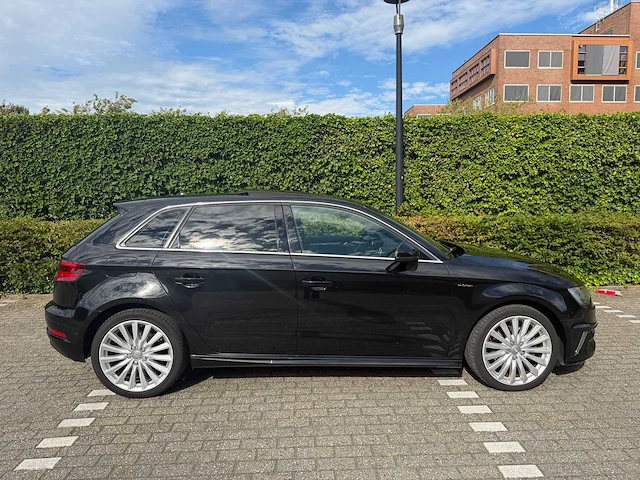 Audi a3 sportback 1.4 e-tron amb. pl+ *, kk-588-x - afbeelding 28 van  31
