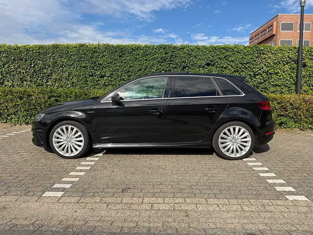 Audi a3 sportback 1.4 e-tron amb. pl+ *, kk-588-x - afbeelding 30 van  31