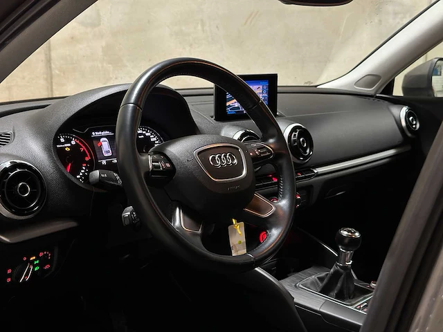 Audi a3 sportback 1.4 tfsi attraction pro line 125pk 2015 (origineel-nl), 9-zhs-62 - afbeelding 14 van  46