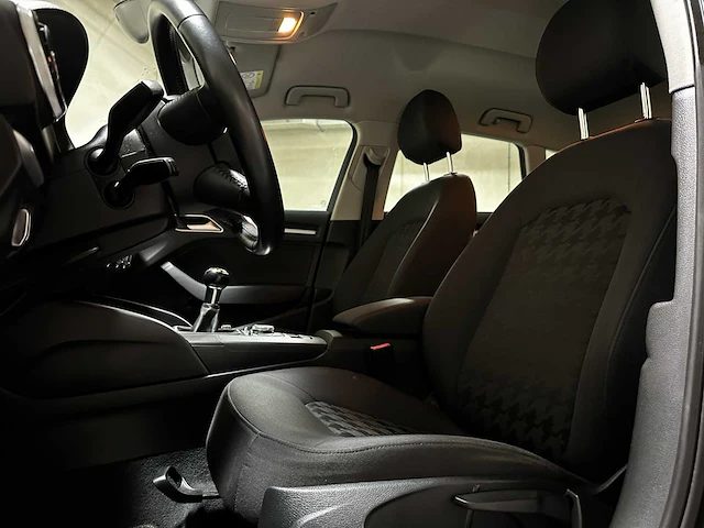 Audi a3 sportback 1.4 tfsi attraction pro line 125pk 2015 (origineel-nl), 9-zhs-62 - afbeelding 28 van  46