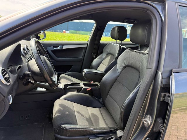 Audi a3 sportback 1.4 tfsi s edition, 66-lhp-7 - afbeelding 19 van  22
