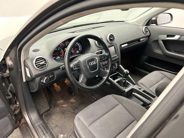 Audi a3 sportback 1.6 tdi attraction advance 2012 | 29-tzx-4 - afbeelding 16 van  35