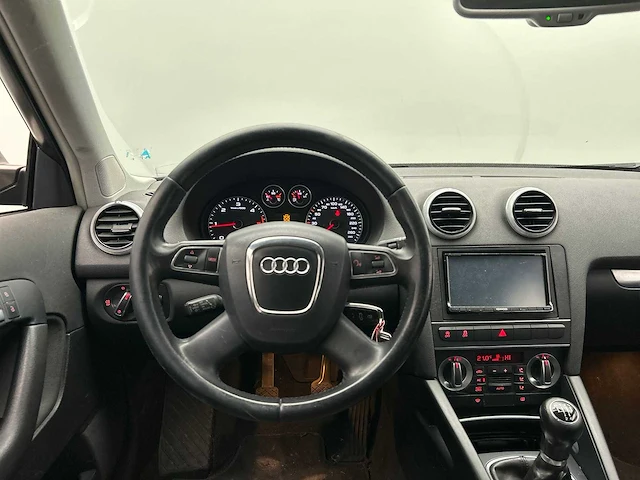 Audi a3 sportback 1.6 tdi attraction advance 2012 | 29-tzx-4 - afbeelding 5 van  35