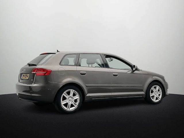 Audi a3 sportback 1.6 tdi attraction advance 2012 | 29-tzx-4 - afbeelding 35 van  35
