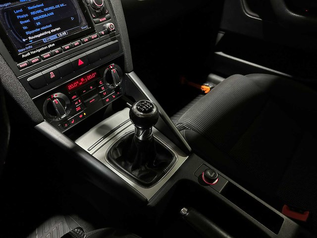 Audi a3 sportback 1.8 tfsi quattro ambition business edition 160pk 2011 (origineel-nl), 04-rbv-3 - afbeelding 16 van  31