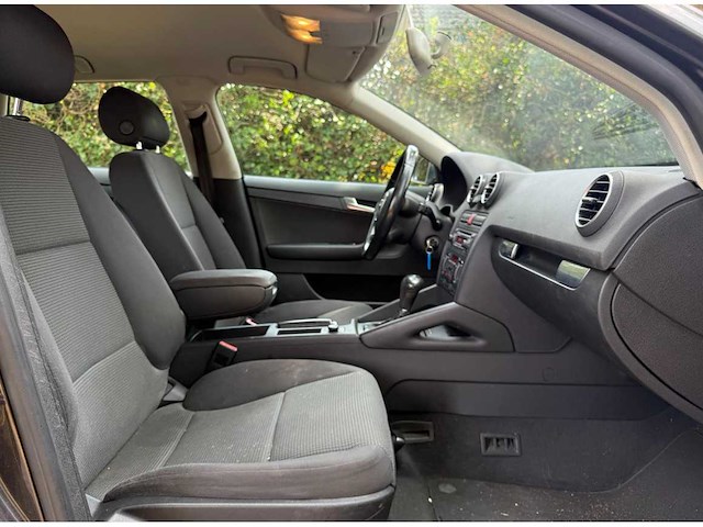 Audi a3 sportback 2.0 fsi attraction 2006 - afbeelding 9 van  10