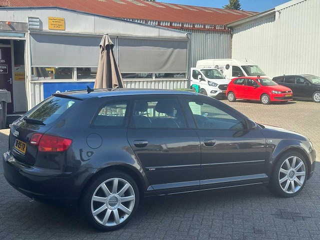 Audi a3 sportback 2.0 tfsi q.ambition ,18-rs-tr - afbeelding 8 van  13