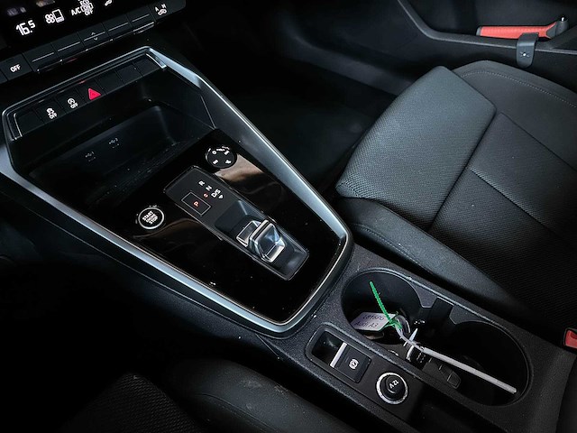 Audi a3 sportback 35 tfsi business edition s tronic 150pk 2021 (origineel-nl + 1e eigenaar), l-816-pg - afbeelding 19 van  40