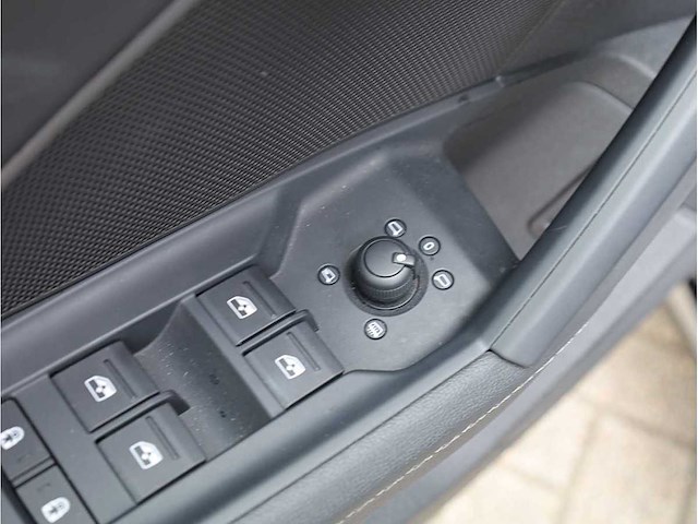 Audi a3 sportback 35 tfsi s-line automaat 2023, hfp-57-n - afbeelding 12 van  30