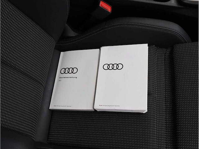 Audi a3 sportback 35 tfsi s-line automaat 2023, hfp-57-n - afbeelding 24 van  37