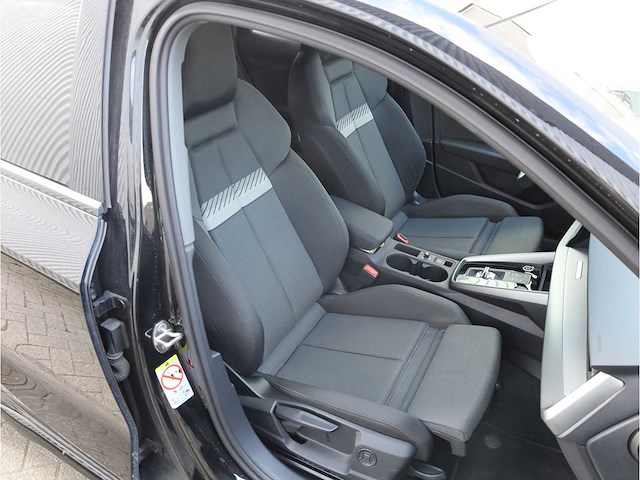 Audi a3 sportback 45 tfsi e s edition competition s-line 245pk automaat 2022 - afbeelding 12 van  23