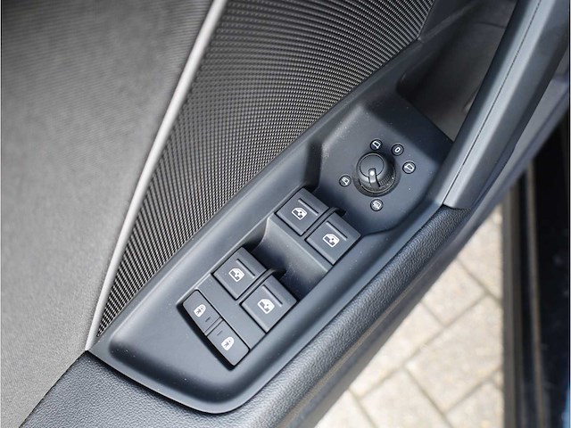 Audi a3 sportback 45 tfsi e s edition competition s-line 245pk automaat 2022 - afbeelding 4 van  32