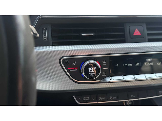 Audi a4 2.0 tfsi quattro mhev 252pk s tronic 2017 personenauto - afbeelding 4 van  24
