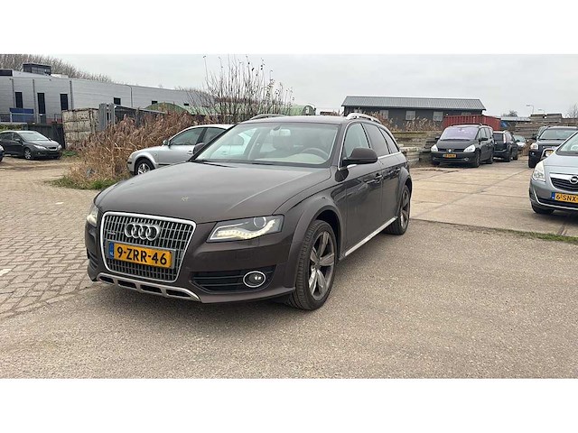 Audi a4 allroad quattro 2.0 tdi pro line 2009 | 9-zrr-46 - afbeelding 1 van  10