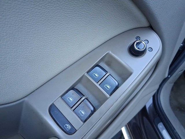 Audi a4 allroad quattro 2.0 tdi pro line 2009 | 9-zrr-46 - afbeelding 10 van  33