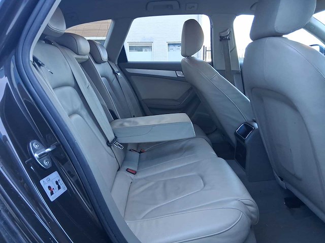 Audi a4 allroad quattro 2.0 tdi pro line 2009 | 9-zrr-46 - afbeelding 25 van  33