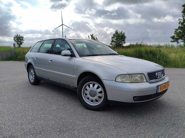 Audi a4 avant 1.6 advance , 92-df-zp - afbeelding 2 van  9