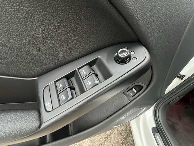 Audi a4 avant 1.8 tfsi pro line 2008 | 15-zr-lz - afbeelding 31 van  32