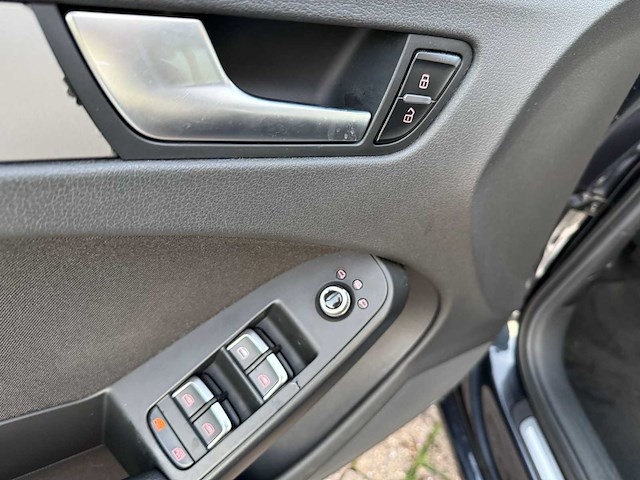 Audi a4 avant 1.8 tfsi pro line business automaat; 13-xbj-1 - afbeelding 18 van  22