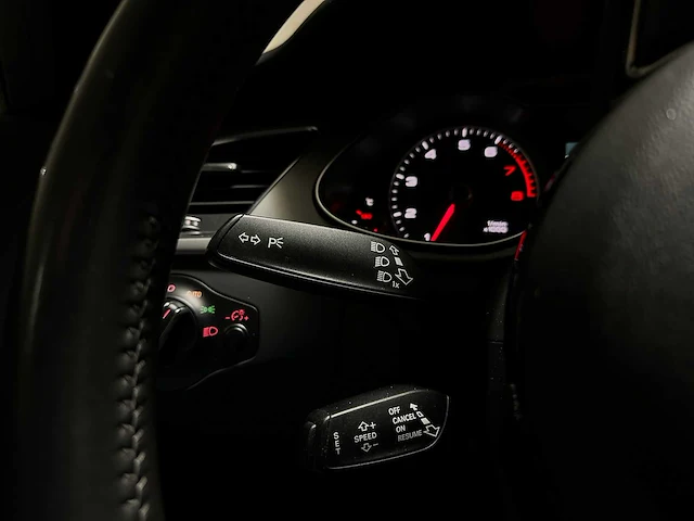 Audi a4 avant 1.8 tfsi s edition 120pk 2013 (origineel-nl), 26-zrp-1 - afbeelding 16 van  50