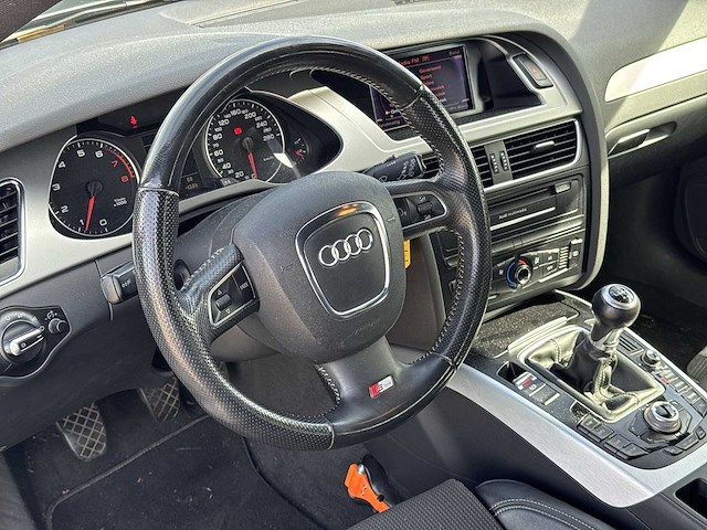 Audi a4 avant 1.8 tfsi s edition 2010 | 86-llz-1 - afbeelding 2 van  27
