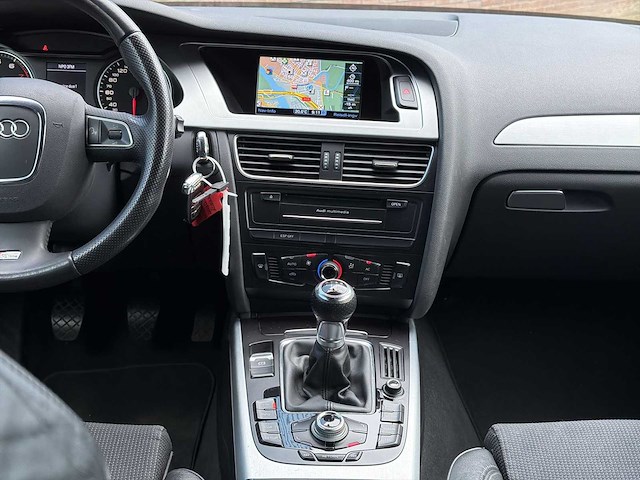 Audi a4 avant 1.8 tfsi s edition | 81-kkn-9 i - afbeelding 7 van  17