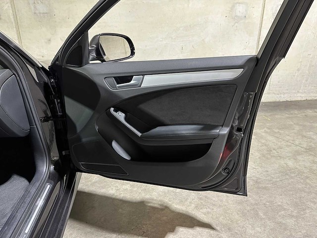 Audi a4 avant 1.8 tfsi s edition s-line 170pk 2013, 88-zrt-8 - afbeelding 24 van  40