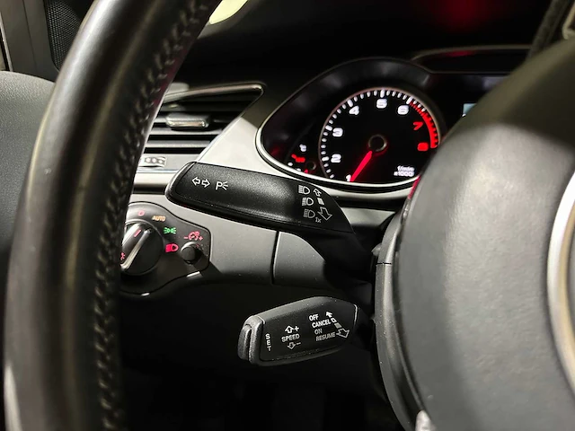 Audi a4 avant 1.8 tfsi s edition s-line 170pk 2013, 88-zrt-8 - afbeelding 16 van  40