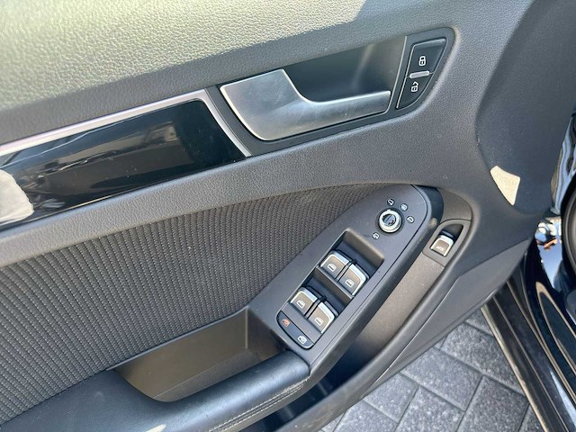 Audi a4 avant 1.8 tfsi sport | gtt-17-j i - afbeelding 14 van  32