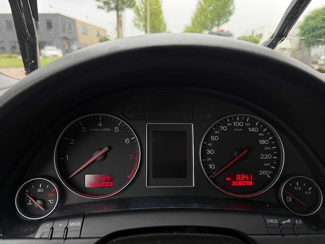 Audi a4 avant 2.0 97-jd-sn - afbeelding 12 van  13