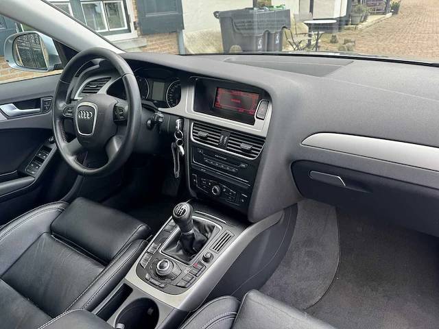 Audi a4 avant 2.0 tdi pro l. bns, 12-hvd-2^ - afbeelding 25 van  28