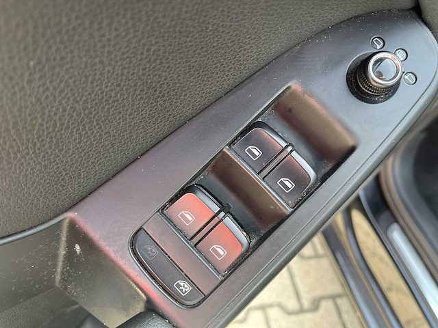 Audi a4 avant 2.0 tdi pro line 2010 | hz-767-k - afbeelding 11 van  12