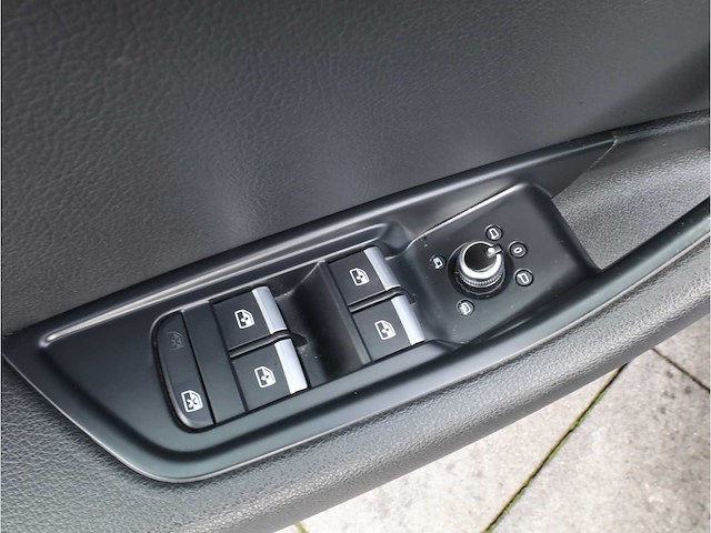 Audi a4 avant 2.0 tdi pro line 2017, r-464-dg - afbeelding 9 van  38