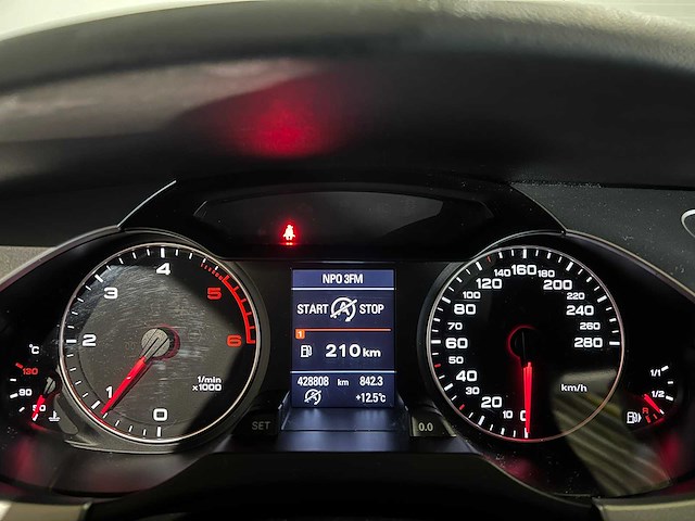 Audi a4 avant 2.0 tdi s edition, 58-kkv-9 - afbeelding 2 van  14