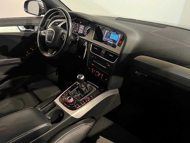 Audi a4 avant 2.0 tdi s edition, 58-kkv-9 - afbeelding 13 van  14