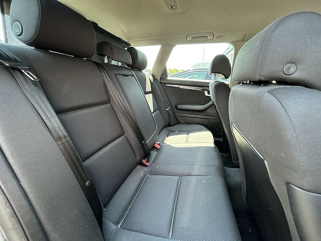 Audi a4 avant 2.5 tdi pro line mt | 70-pt-dx - afbeelding 14 van  23