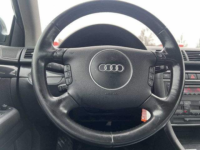 Audi a4 avant 2.5 tdi pro line mt | 70-pt-dx - afbeelding 4 van  33