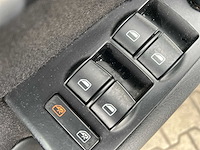 Audi a4 avant 2.5 tdi pro line mt | 70-pt-dx - afbeelding 31 van  33