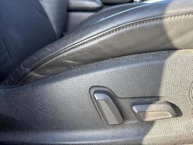 Audi a4 avant 3.0 tdi quattro - s-line - panoramadak - 2009 | 86-rbx-2 - afbeelding 16 van  29