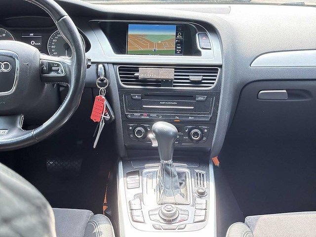 Audi a4 avant 3.0 tfsi s4 | 33-ndz-8 i - afbeelding 17 van  23