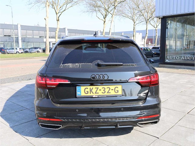 Audi a4 avant 40 tfsi quattro automaat 2023, gkz-32-g - afbeelding 34 van  44