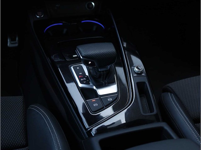 Audi a4 avant 40 tfsi quattro automaat 2023, gkz-32-g - afbeelding 25 van  43
