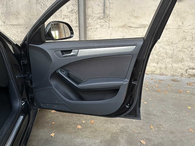 Audi a4 b8 avant 1.8 tfsi pro line business 160pk 2008, 61-gnz-7 - afbeelding 27 van  39