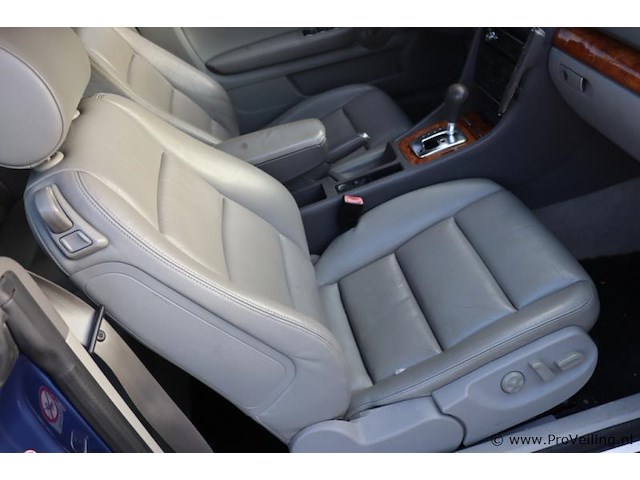 Audi a4 cabriolet 2.4 v6 | benzine| automaat | kenteken: 74-xp-lx - afbeelding 3 van  29