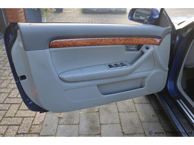 Audi a4 cabriolet 2.4 v6 | benzine| automaat | kenteken: 74-xp-lx - afbeelding 6 van  29