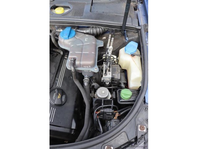 Audi a4 cabriolet 2.4 v6 | benzine| automaat | kenteken: 74-xp-lx - afbeelding 16 van  29