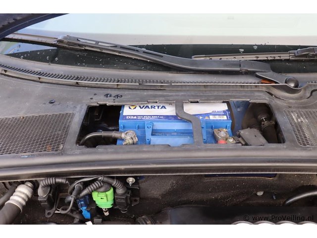 Audi a4 cabriolet 2.4 v6 | benzine| automaat | kenteken: 74-xp-lx - afbeelding 18 van  29